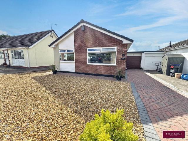 2 bedroom detached bungalow for sale
