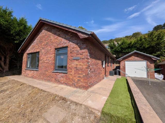 2 bedroom detached bungalow for sale