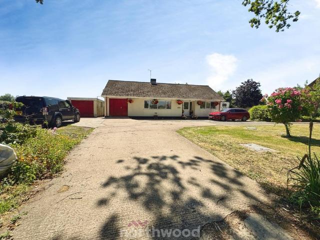 2 bedroom detached bungalow for sale