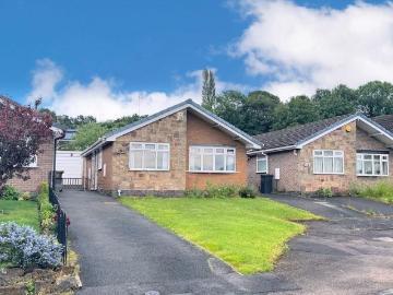 2 bedroom detached bungalow for sale