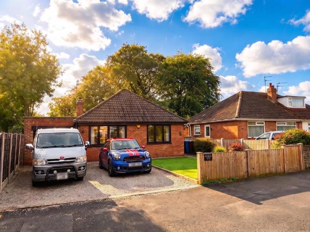 2 bedroom detached bungalow for sale
