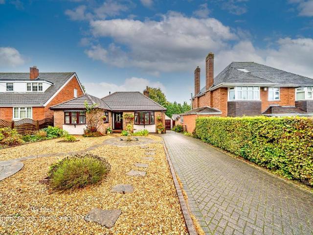 2 bedroom detached bungalow for sale