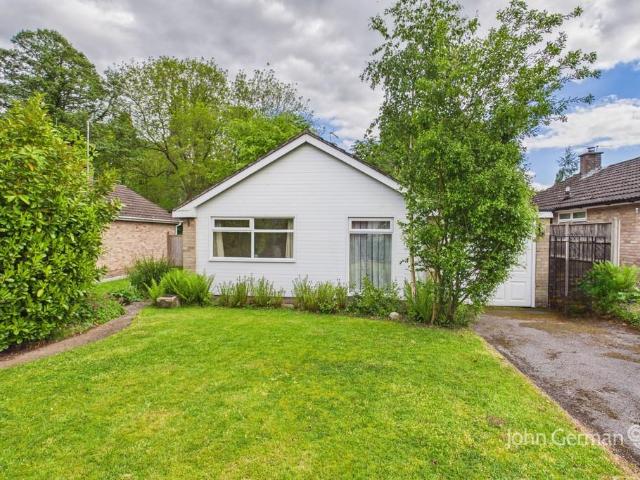 2 bedroom detached bungalow for sale