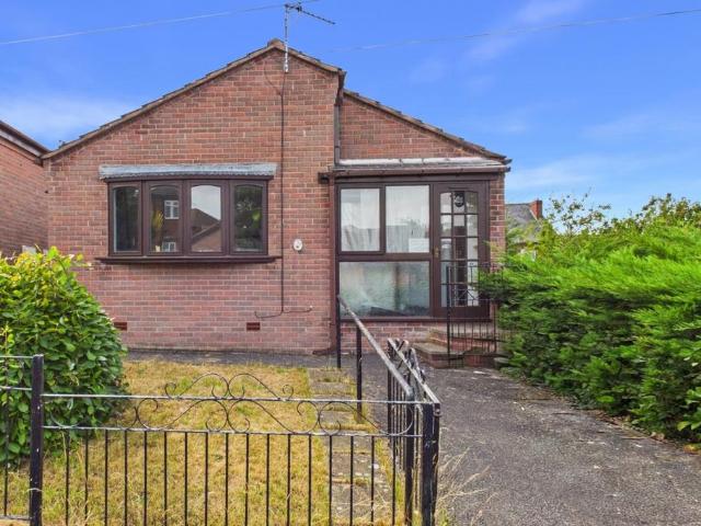 2 bedroom detached bungalow for sale