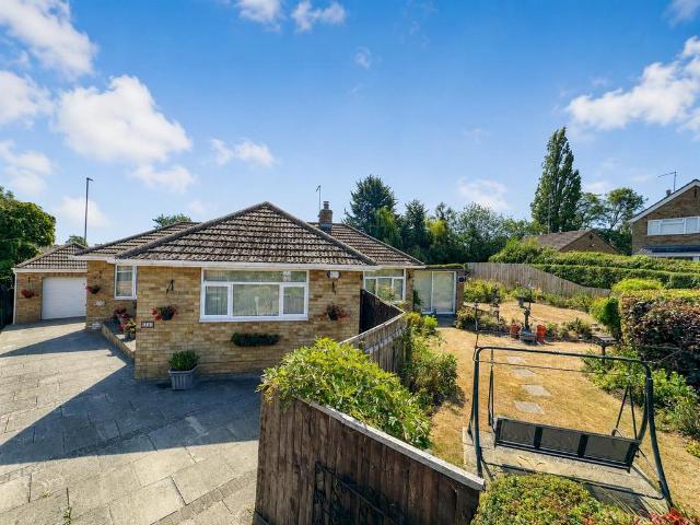 2 bedroom detached bungalow for sale