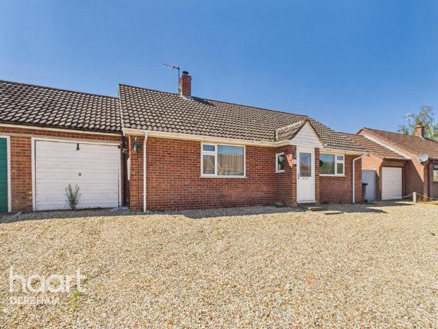 2 bedroom detached bungalow for sale