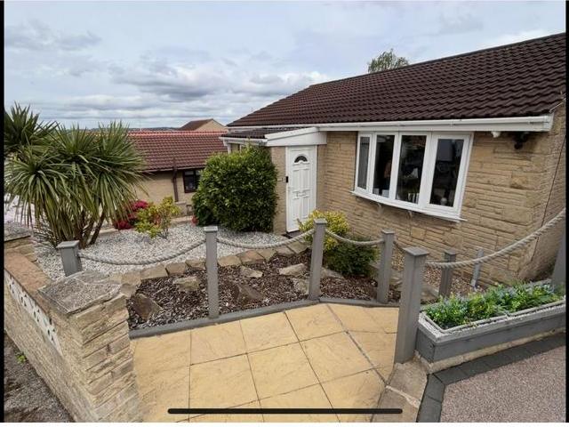 2 bedroom detached bungalow for sale