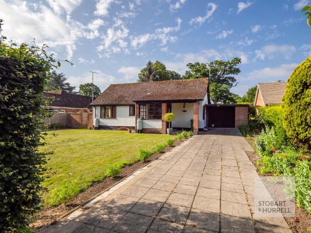 2 bedroom detached bungalow for sale