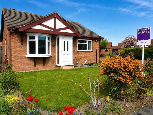 2 bedroom detached bungalow for sale