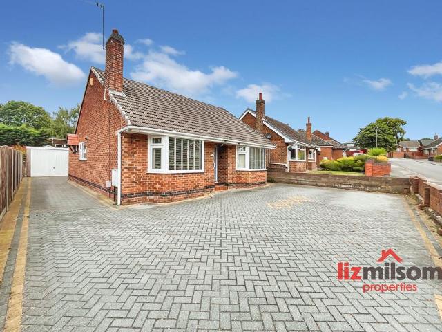 2 bedroom detached bungalow for sale