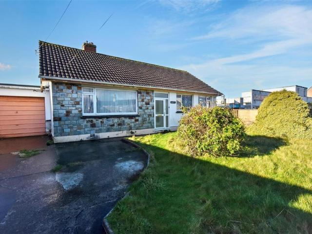 2 bedroom detached bungalow for sale