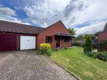 2 bedroom detached bungalow for sale