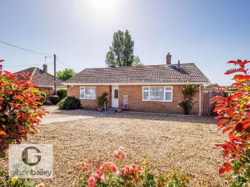 2 bedroom detached bungalow for sale