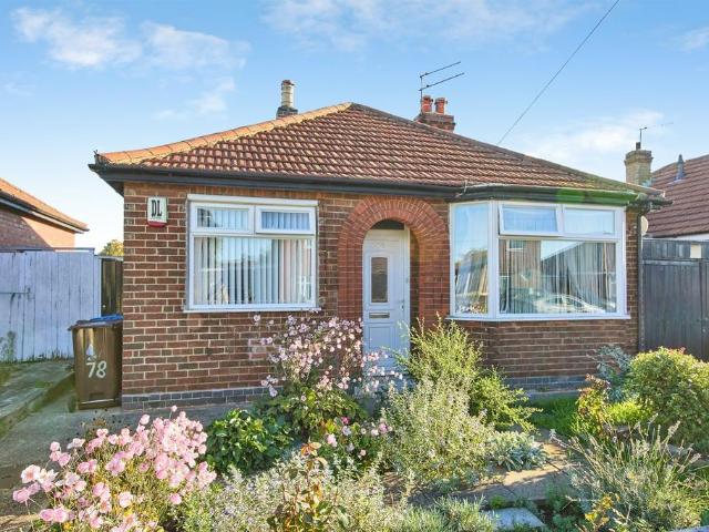2 bedroom detached bungalow for sale