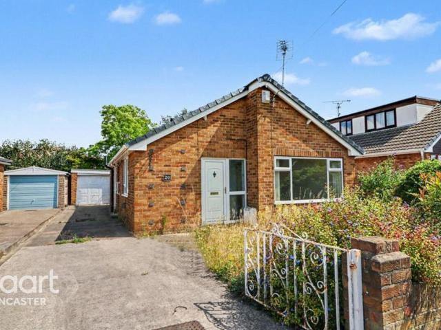 2 bedroom detached bungalow for sale