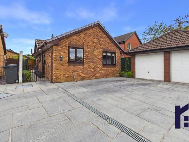 2 bedroom detached bungalow for sale