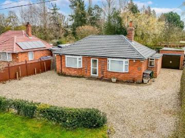 Breckland, East of England - Garden, Parking