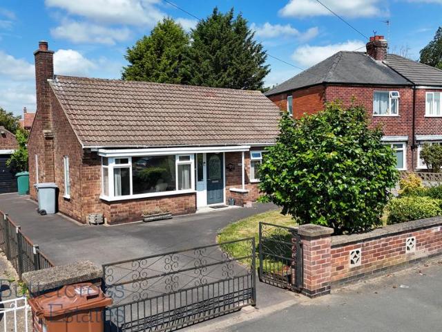 2 bedroom detached bungalow for sale