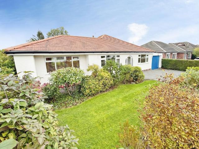 2 bedroom detached bungalow for sale
