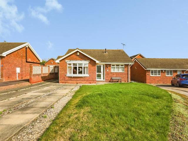 2 bedroom detached bungalow for sale