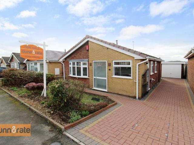 2 bedroom detached bungalow for sale