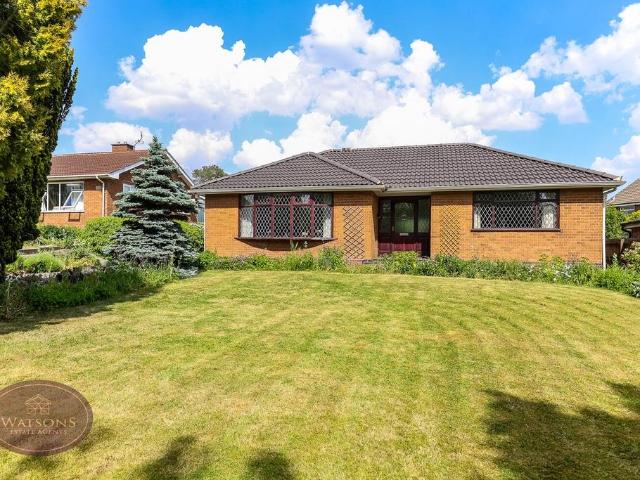 2 bedroom detached bungalow for sale