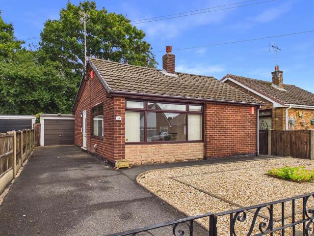 2 bedroom detached bungalow for sale