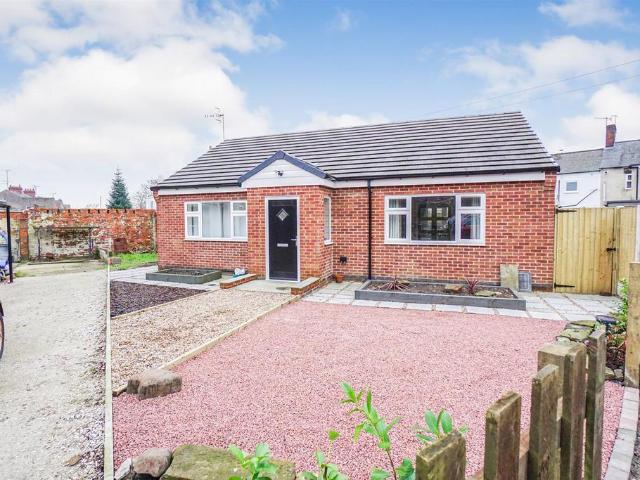 2 bedroom detached bungalow for sale