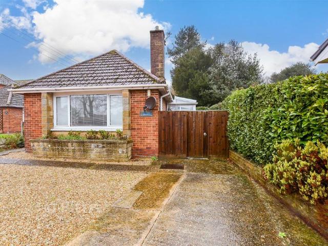 2 bedroom detached bungalow for sale