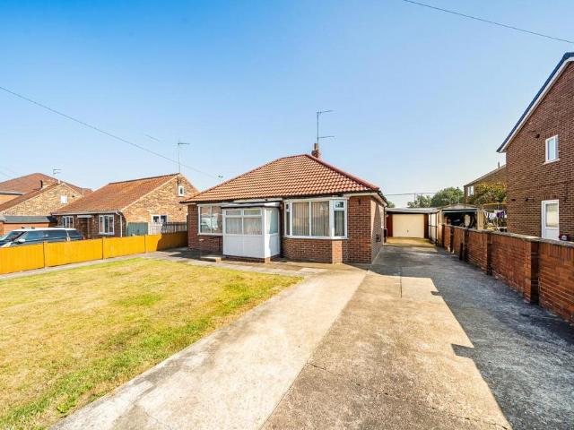 2 bedroom detached bungalow for sale