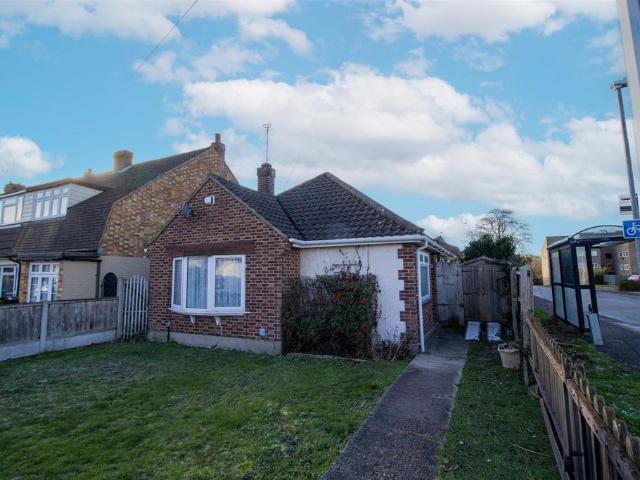 2 bedroom detached bungalow for sale