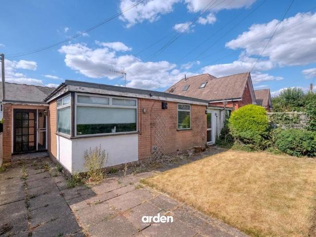 2 bedroom detached bungalow for sale