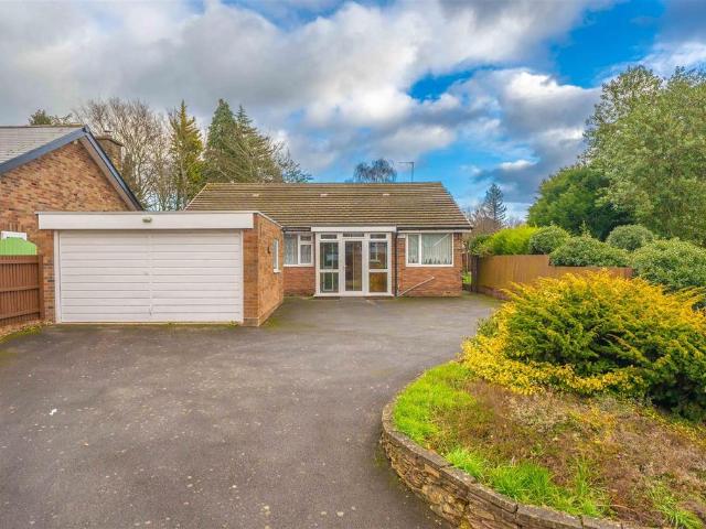 2 bedroom detached bungalow for sale