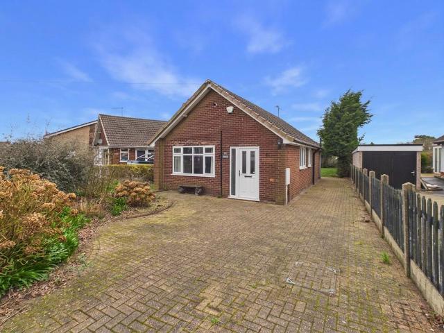 2 bedroom detached bungalow for sale