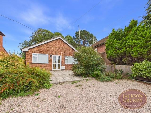 2 bedroom detached bungalow for sale