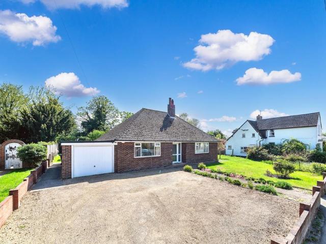 2 bedroom detached bungalow for sale
