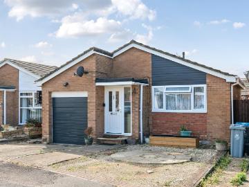Bungalow for sale in Carterton - Parking