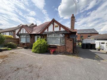 2 bedroom detached bungalow for sale