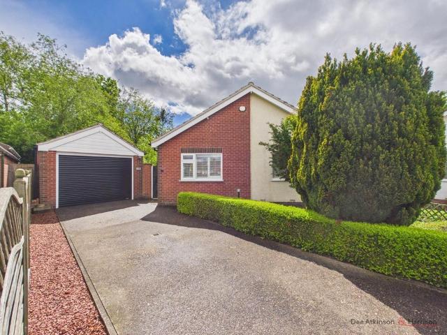 2 bedroom detached bungalow for sale