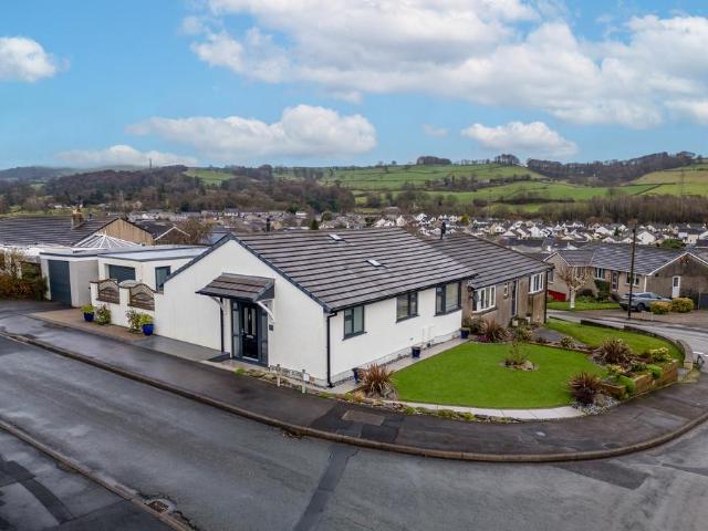 2 bedroom semi detached bungalow for sale
