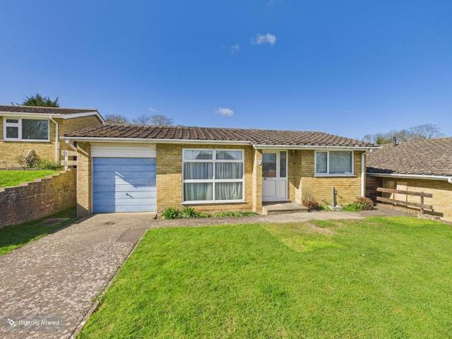 2 bedroom detached bungalow for sale