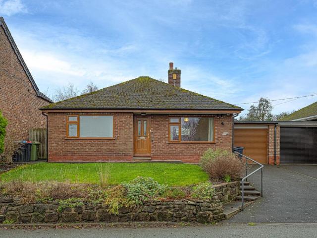 2 bedroom detached bungalow for sale