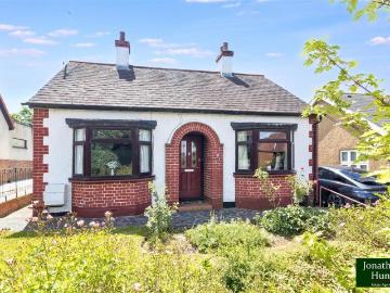 2 bedroom detached bungalow for sale