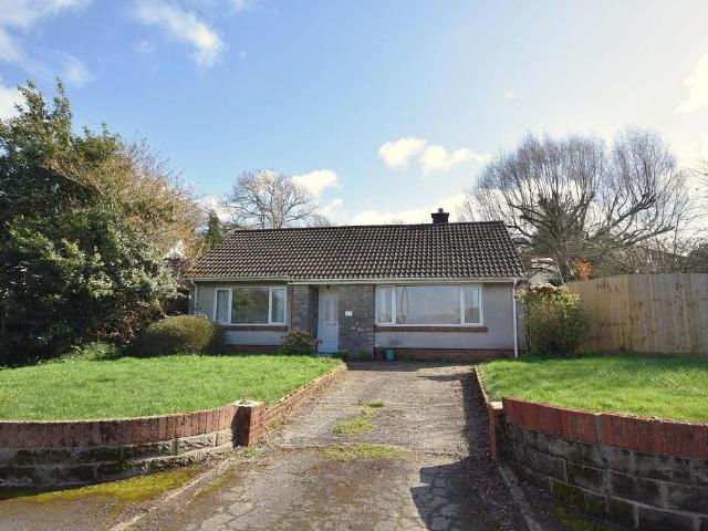 2 bedroom detached bungalow for sale