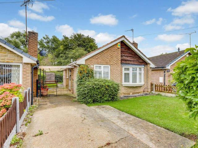 2 bedroom detached bungalow for sale