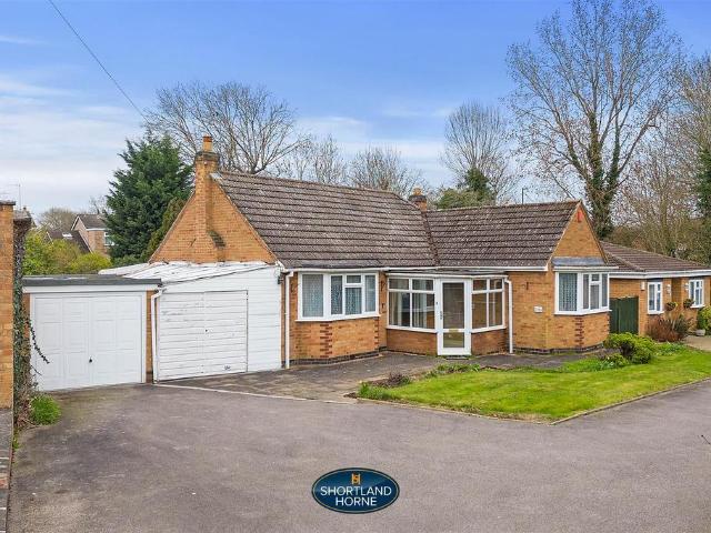 2 bedroom detached bungalow for sale