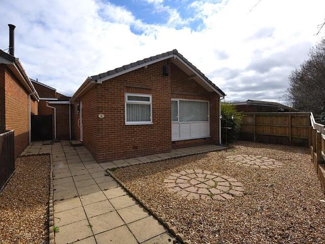 2 bedroom detached bungalow for sale