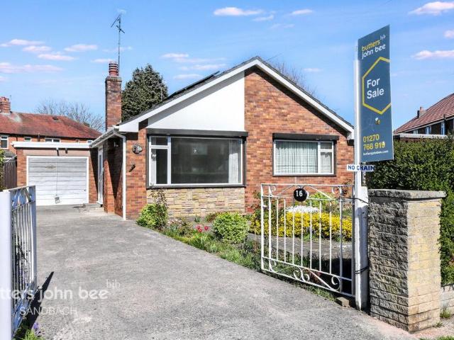 2 bedroom detached bungalow for sale