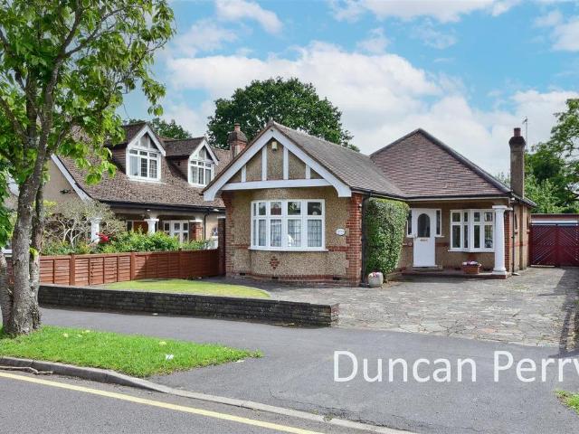 2 bedroom detached bungalow for sale