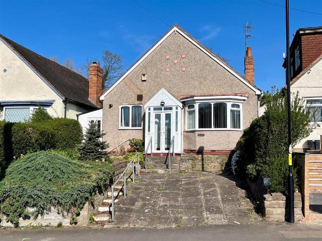 2 bedroom detached bungalow for sale